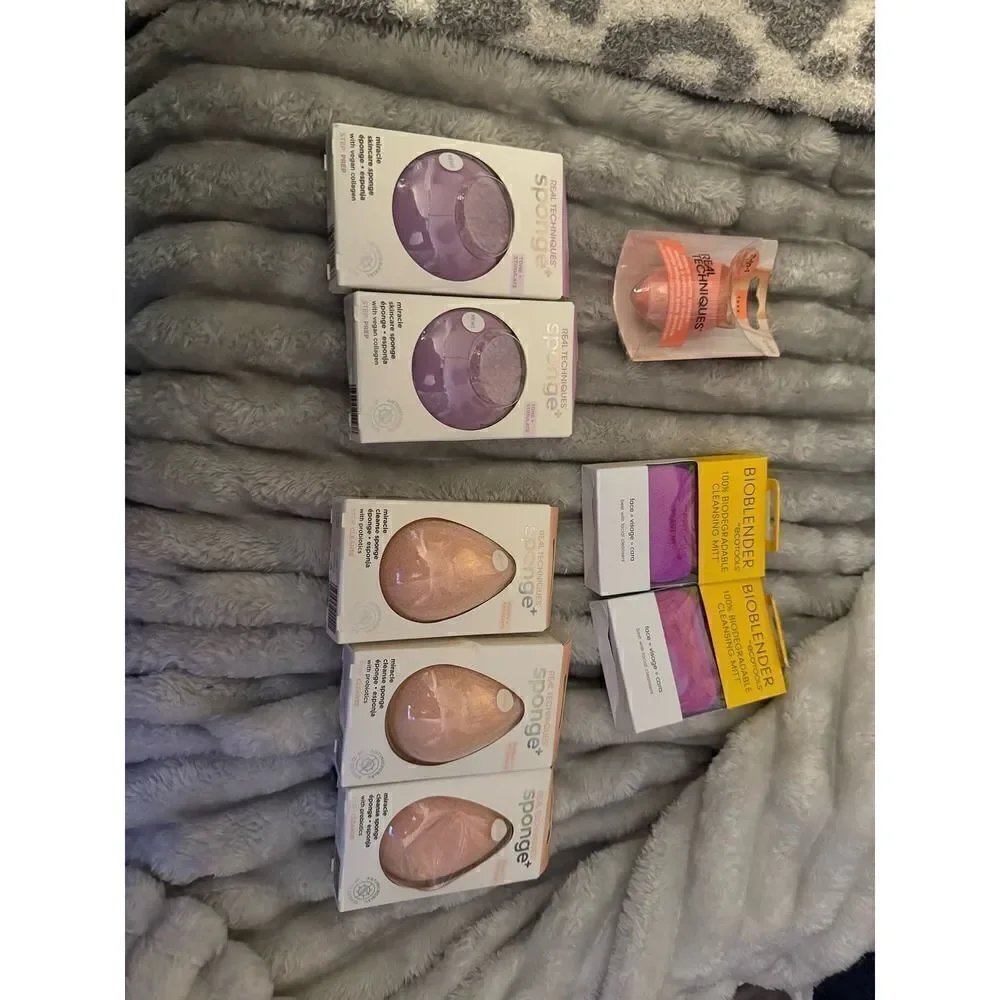 Beauty/makeup skincare real techniques blender sponges